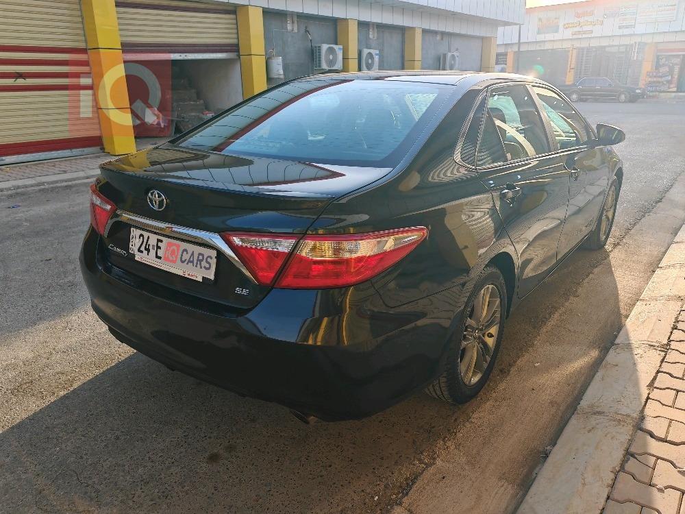 تۆیۆتا کامری